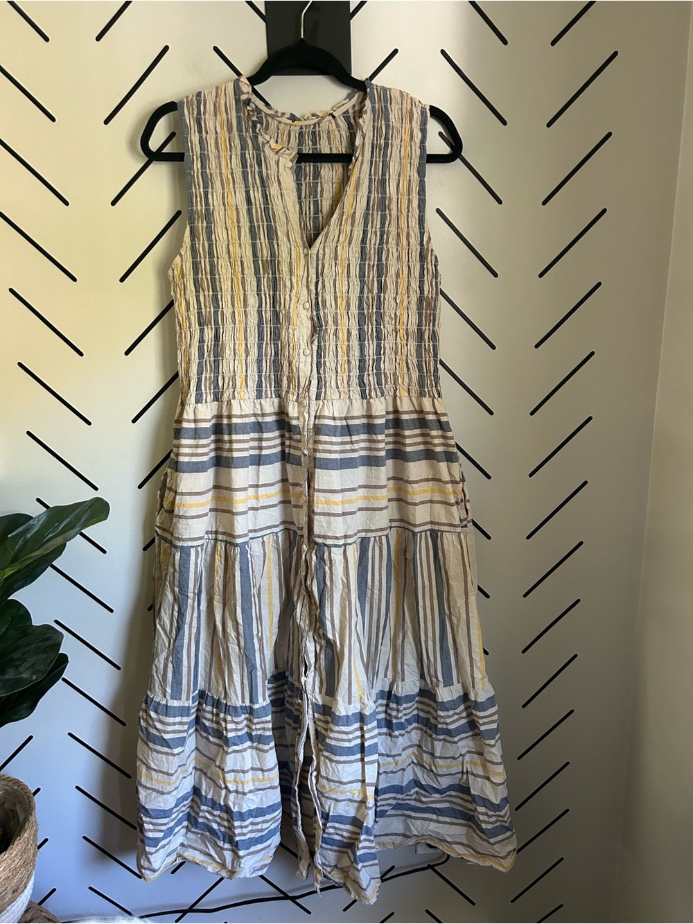 Laurel grey button down mStripped midi dress flowy